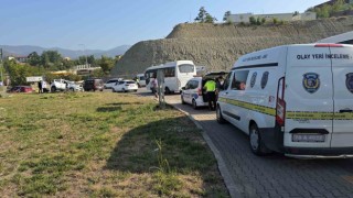 Polisin dur ihtarına uymayıp kaçan 3 kişiden biri kaza yapınca yakalandı