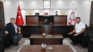 Rektör Özölçer, Dekan Akpınarı makamında kabul etti