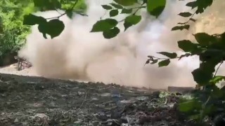 Ruhsatsız işletilen maden ocağı dinamitle böyle imha edildi
