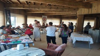 Samandağda ADEM projesi kursiyerlerinin el emeği ürünleri sergilendi