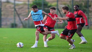 Samsunsporda yaprak dökümü sürüyor