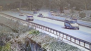 Sancaktepede bir otomobilin kaza anı kamerada