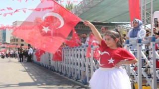 Şanlıurfada Zafer Bayramı coşkusu