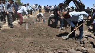 Şanlıurfadaki kazada vefat eden 5 çocuk Siverekte yan yana toprağa verildi