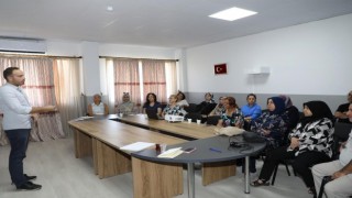 Şehzadeler Engelsiz Yaşam Merkezinde velilerle toplantı yapıldı