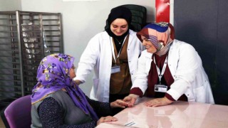 Serdivan Belediyesinden yaşlılara sevgi dolu ziyaret