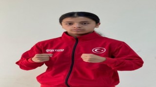 Şırnaklı Asmin, Üst Minikler Avrupa Boks Şampiyonasında son 16da