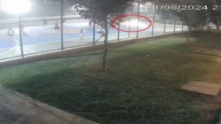 Sitenin basketbol sahasına atılan cisim panik oluşturdu, polis soruşturma başlattı