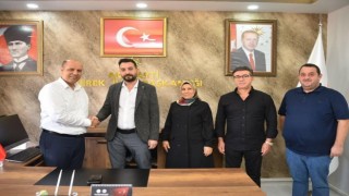 Siverekte Yeniden Refah Partisi meclis üyesi AK Partiye geçti