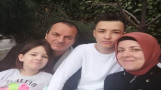 Şizofren gencin bıçakla yaralayarak ölümüne sebep olduğu ablası toprağa verildi