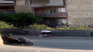 Sokak ortasında dayak yedi, yoldan geçenler izledi