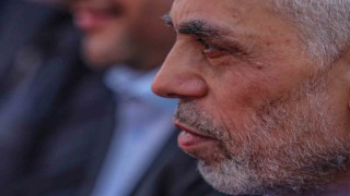 Suudi medyası: “Yahya Sinwar, Halid Meşalin Hamas Siyasi Büro Başkanlığına geçmesine karşı”