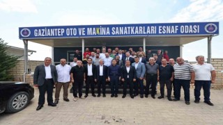 Tahmazoğlu esnaf ve vatandaşla bir araya geldi
