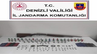 Tarihi eser ve çalıntı motosiklete müşteri ararken yakalandı