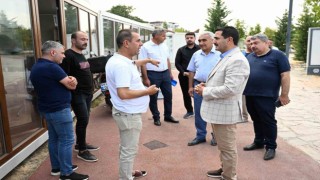 Taşkın, Millet Bahçesi esnaflarla bir araya geldi