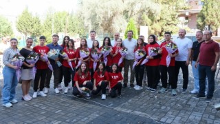 Tavşanlıda başarılı karatecilere kutlama programı
