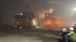 Taylandda tünel inşaatında göçük: 3 işçi toprak altında kaldı