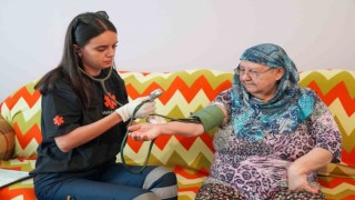 TEBEVin evde sağlık ve bakım hizmet ile 385 vatandaşın yüzü gülüyor