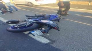Tekirdağda motosiklet otomobile çarptı: 2 yaralı