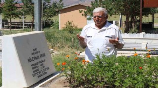 Teröre verilen ilk şehit Süleyman Aydın, kabri başında anıldı