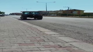 Ters yönden giden traktör tehlike saçtı