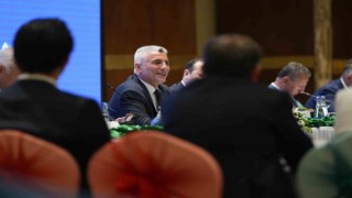 Ticaret Bakanı Bolat, Pakistan Başbakanı Şerif ile görüştü