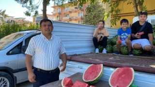 Tokatta 26 ton karpuzu kapış kapış ettiler