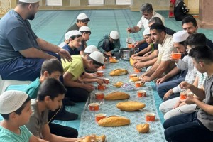 Toprakkale 'de Gençler Sabah Namazı Buluşmasında Bir Araya Geldi