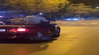 Trafikte yaptıkları hareket ağızları açık bıraktı