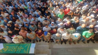 Traktör kazasında hayatını kaybeden çift, toprağa verildi