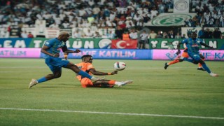 Trendyol Süper Lig: Çaykur Rizespor: 1 - Başakşehir: 1 (İlk yarı)