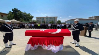 Tümörle mücadeleye yenik düşen polis memuru için anlamlı veda