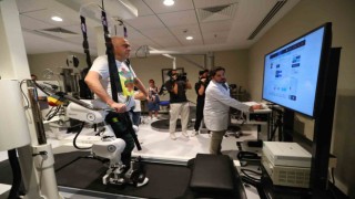 Türkiyede bir ilk: Yürüme robotu, hastalara umut olacak