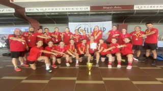 U17 Kız Milli Hentbol Takımı Cell-Cupda şampiyon oldu