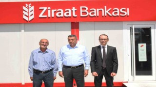 Ürününü lisanslı depoya bırakan kayısı üreticisine faizsiz kredi imkanı