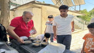 Uşakta şehitler için yüzlerce kişilik aşure hayrı yapıldı