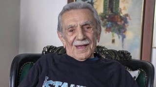 Usta oyuncu Aydemir Akbaş hayatını kaybetti