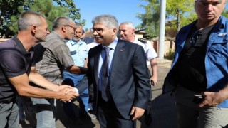 Vali Çelik belde ve köylerde vatandaşlarla bir araya geldi