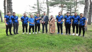 Vali Çiftçi, Görme Engelliler Futsal Takımını kabul etti