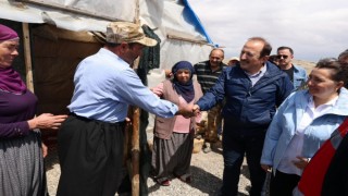 Vali Pehlivan, Yörükleri yayladaki çadırlarında ziyaret etti