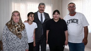 Vali Yılmaz, Vatandaşları Evlerinde Ziyaret Etti