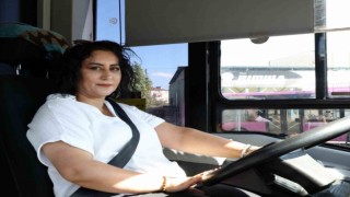 Vanın tek kadın otobüs şoförü yeniden direksiyon başında