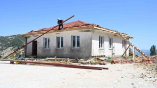 Vatandaşların köy konağı ve tuvalet tadilatına Isparta Belediyesinden destek