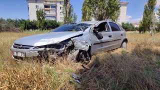 Virajı alamayan otomobil şarampole düştü: 1 yaralı