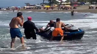 Yasağa rağmen denize giren aynı aileden 4 kişi ölümün kıyısından alındı