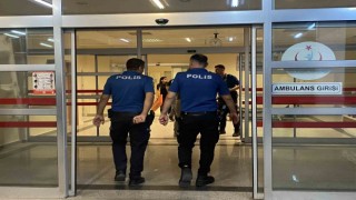 Yaşı küçük çocuklar tekme tokat dövdü