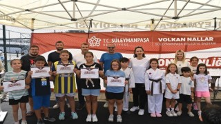 Yaz okulu öğrencileri yıl sonu şenliğinde buluştu