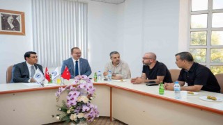 Yılmaz, Şehitkamilin dört bir yanına ziyaretler gerçekleştirdi