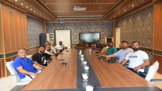 Yunusemre Belediyesporda futbol antrenörleri yeni sezon rotasını belirledi