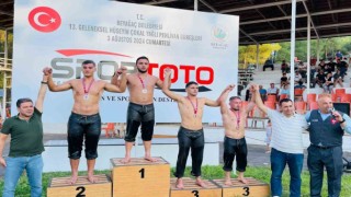 Yunusemreli pehlivanlardan iki gümüş madalya